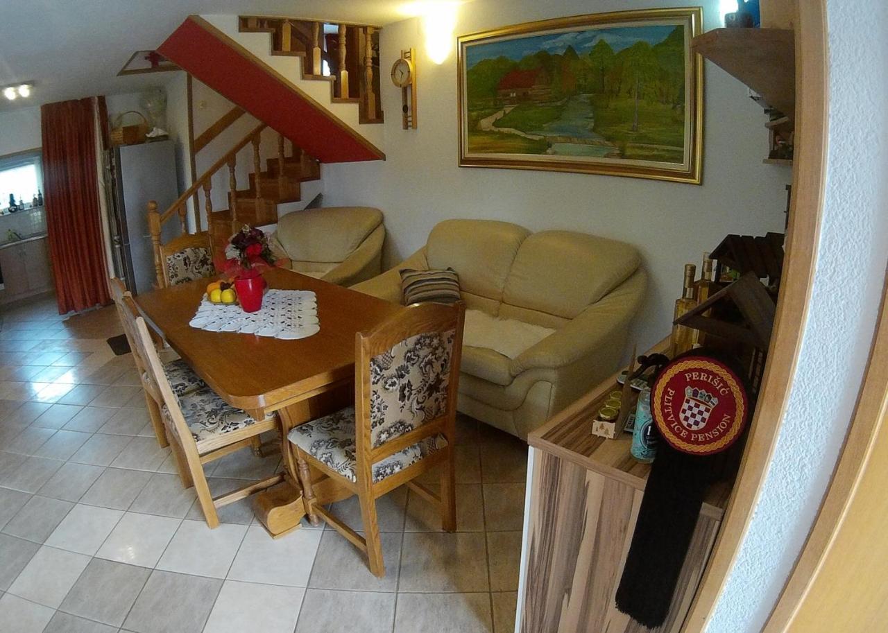 Plitvice Pension Perisic Korenica Exterior foto